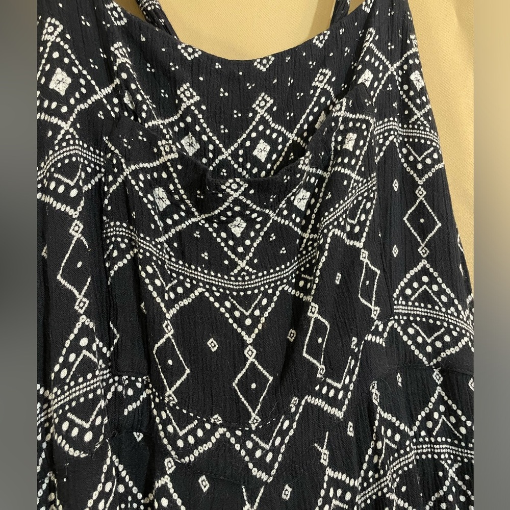 Ripcurl Romper With Pockets Size Medium - image 3